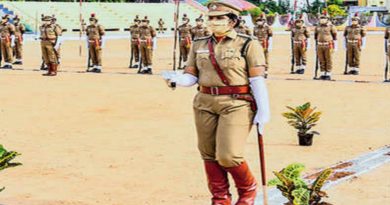 tamil nadu women police officer maintains duty and then attends fathers funeral