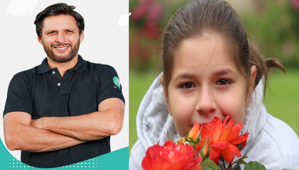 cricketer Shahid Afridi with his younger daughter