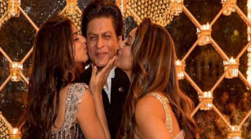 how Shahrukh Khan spending his lockdown period with family