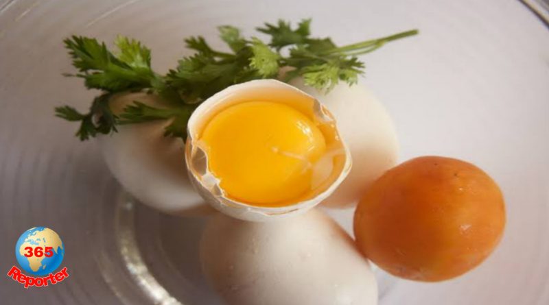 how to detect if an egg is real or fake