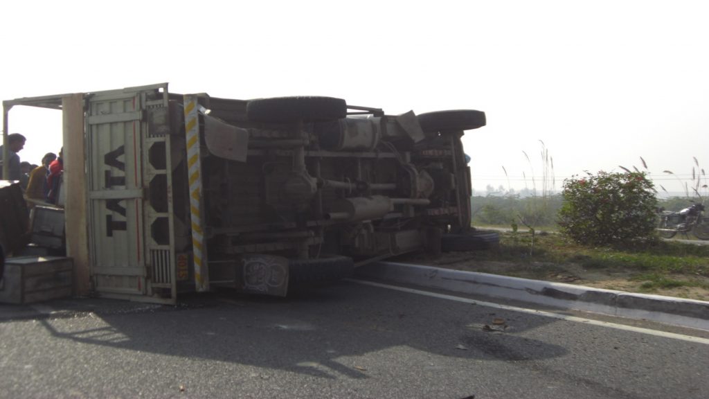 9 dead due to a truck accident in Uttar Pradesh