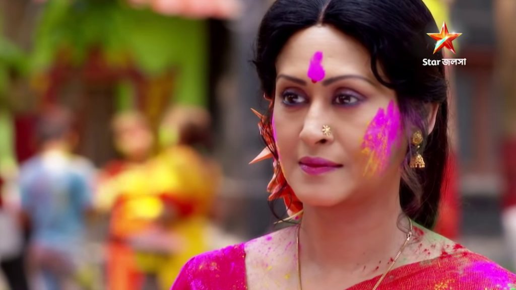 Actress Indrani Halder in a special scene of Star Jalsha serial Sreemoyee