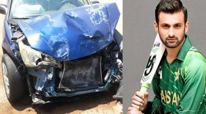 God saves Pakistani cricketer Shoaib Malik from a car accident
