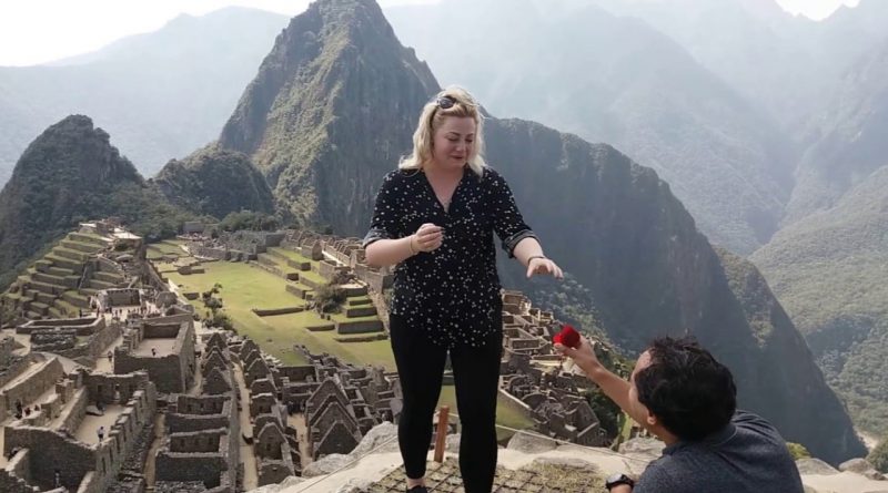 The girlfriend fell from a 650 m high mountain after saying yes to marriage proposal