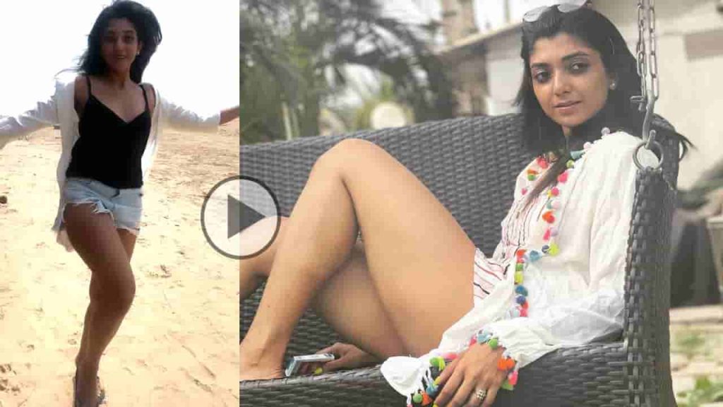 devlina kumar the wife of gourab chatterjee dances on sea beach and it goes trending